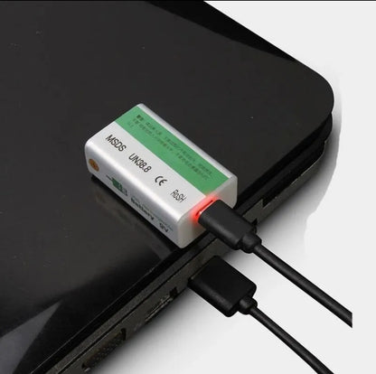 Batterie, 9-V-Batterie. USB wiederaufladbar